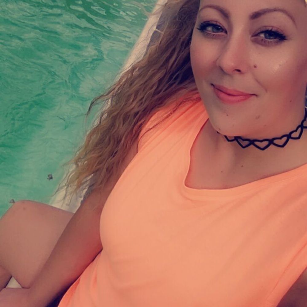 Meet your Posher, Ashley